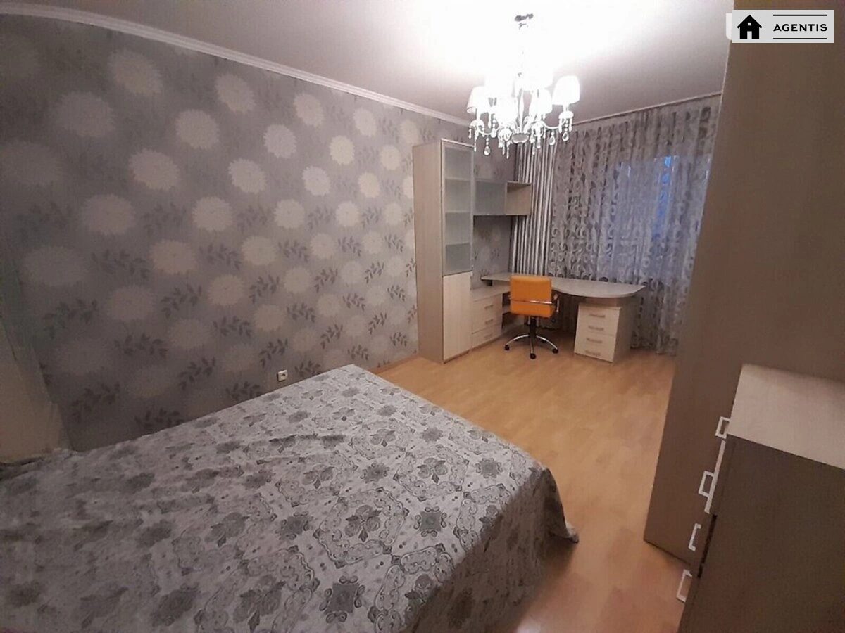 Apartment for rent 3 rooms, 103 m², 11th fl./14 floors. 9, Borysa Hmyri vul., Kyiv. 