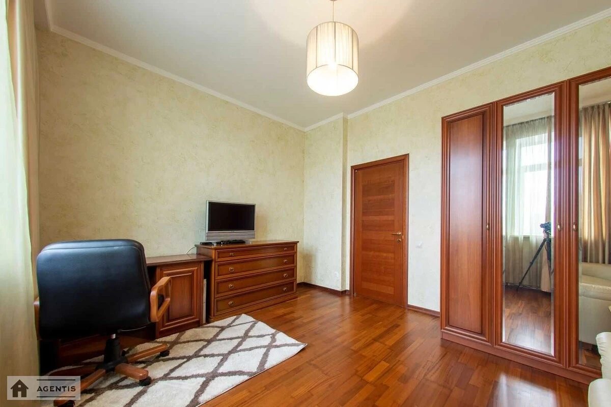 Сдам квартиру 3 комнаты, 90 m², 6 эт./24 этажа. 3, Кудрявский 3, Киев. 