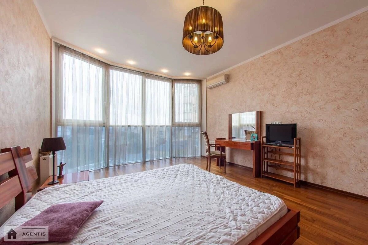 Сдам квартиру 3 комнаты, 90 m², 6 эт./24 этажа. 3, Кудрявский 3, Киев. 