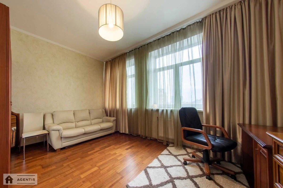 Сдам квартиру 3 комнаты, 90 m², 6 эт./24 этажа. 3, Кудрявский 3, Киев. 