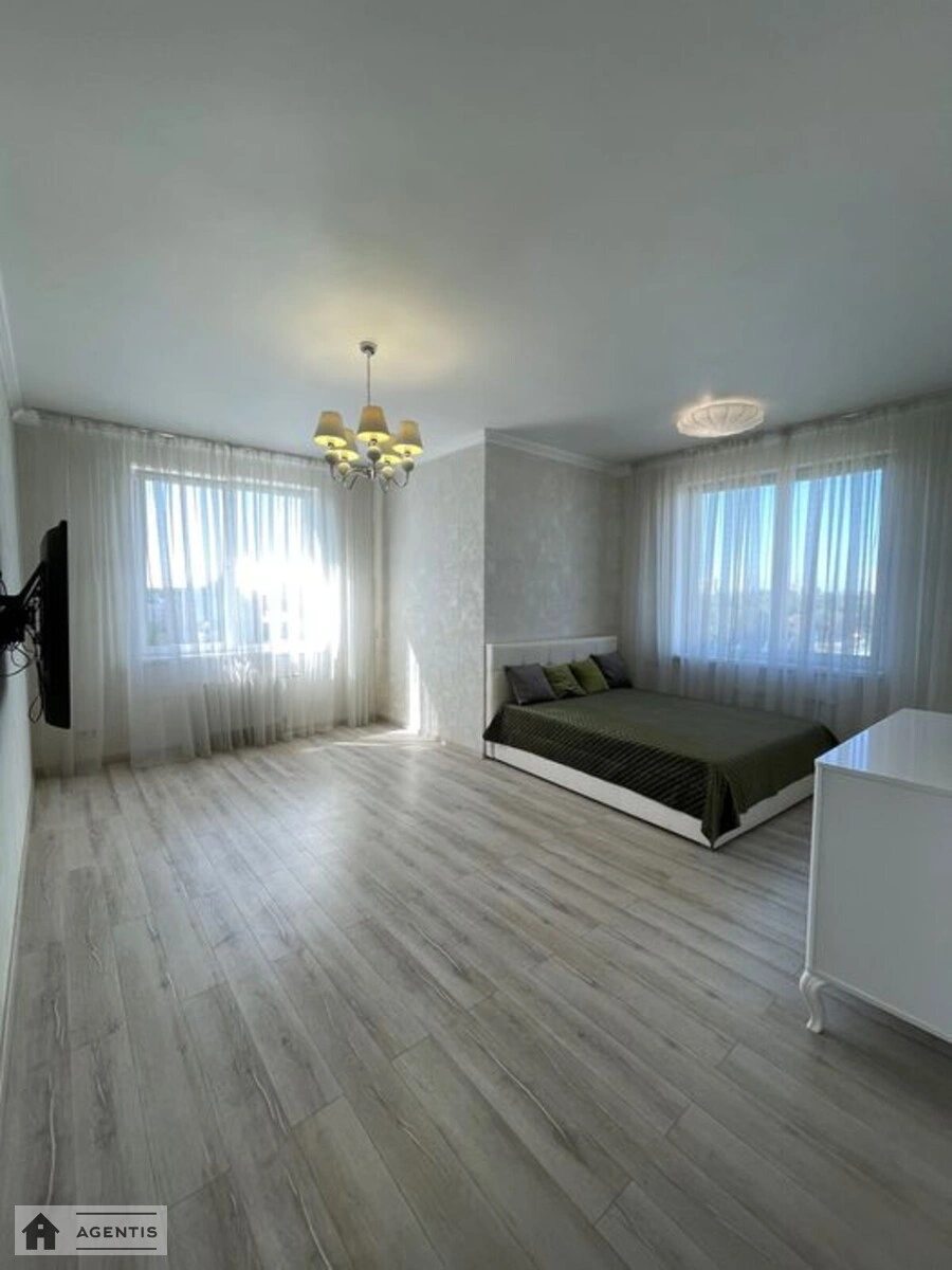 Apartment for rent 1 room, 45 m², 12th fl./25 floors. 26, Beresteyskyy prosp. Peremohy, Kyiv. 