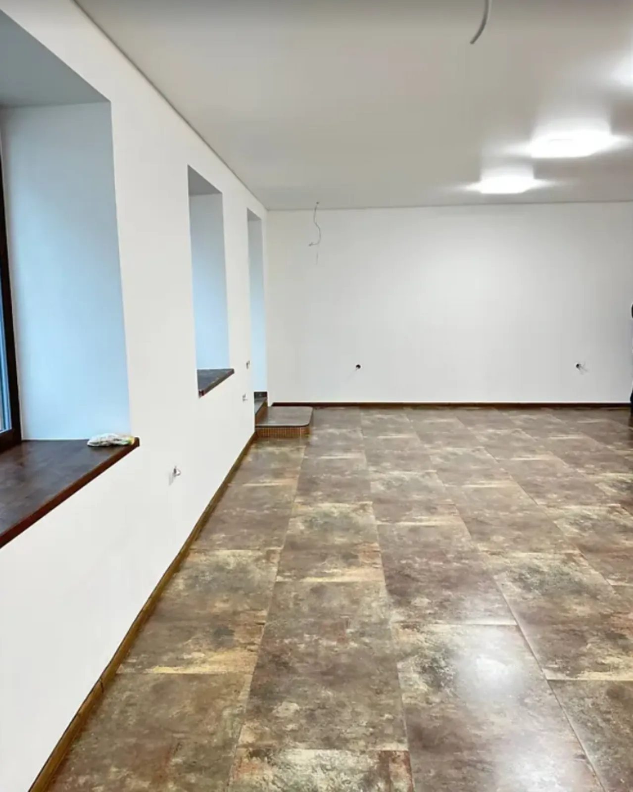 Продам нерухомість під комерцію 55 m², 1 пов./5 поверхів. Руська вул., Тернопіль. 