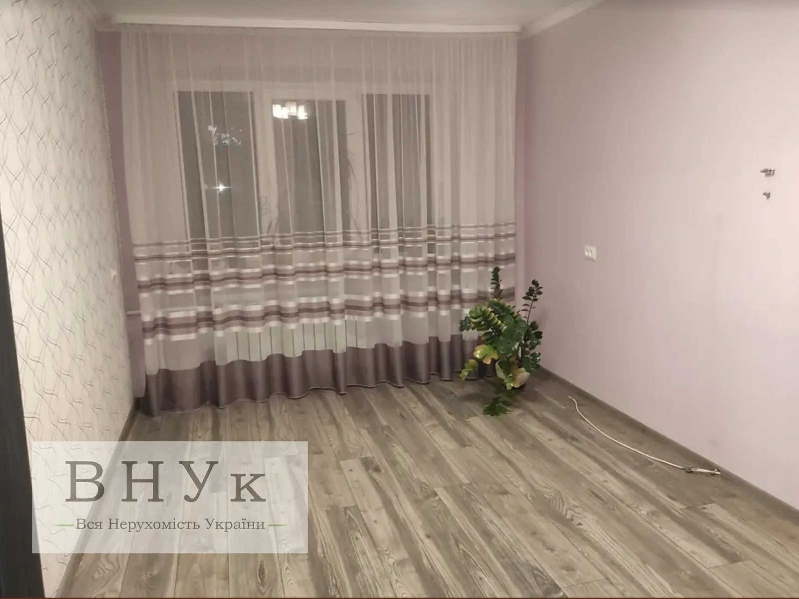 Apartments for sale 2 rooms, 45 m², 5th fl./5 floors. 1, Kryvonosa M. vul., Ternopil. 