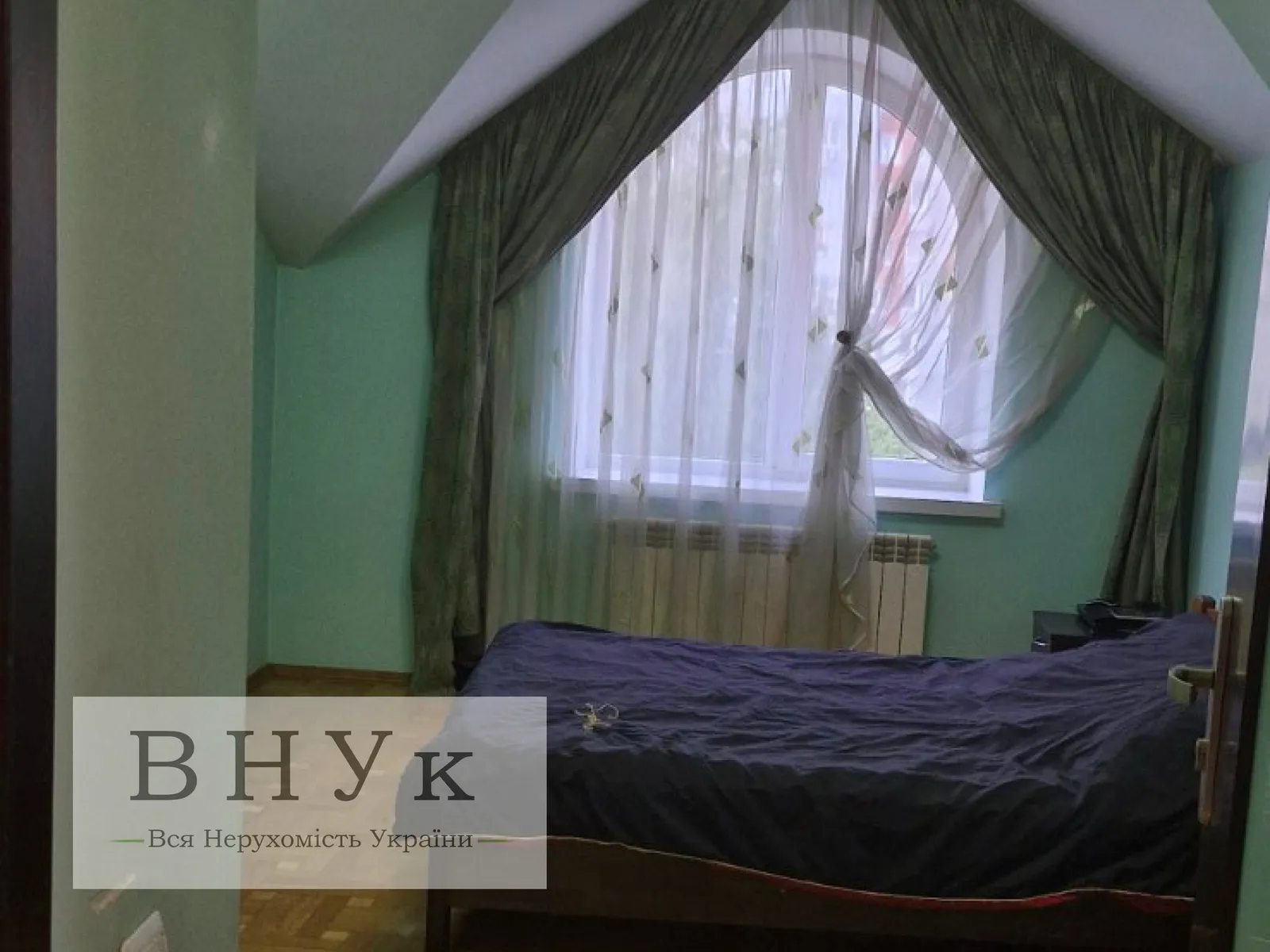 Apartments for sale 2 rooms, 65 m², 6th fl./6 floors. Konovaltsya YE. vul., Ternopil. 