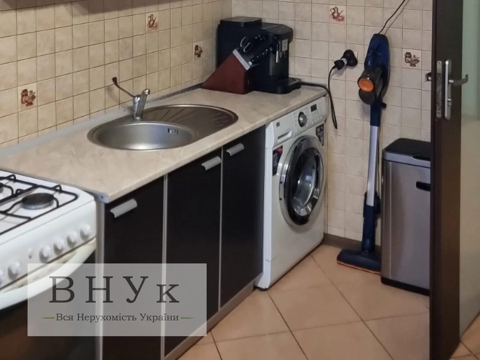 Продаж квартири 2 кімнати, 65 m², 6 пов./6 поверхів. Коновальця Є. вул., Тернопіль. 