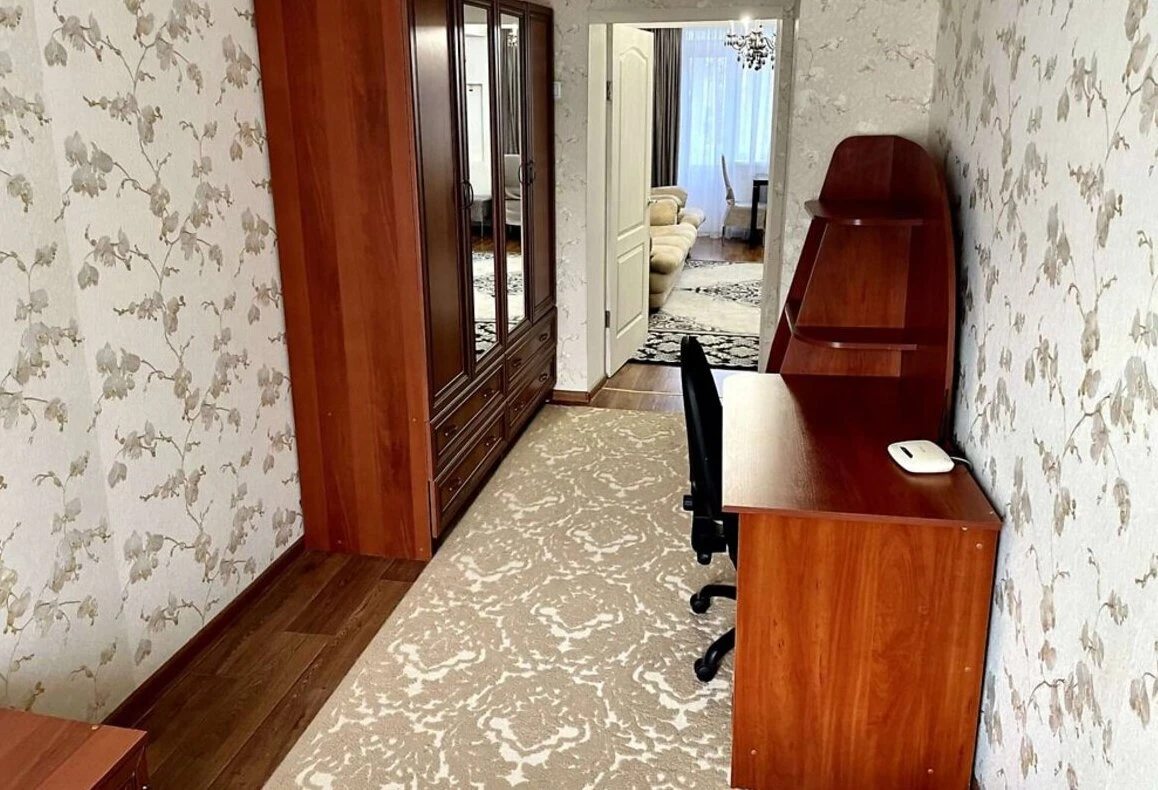 Продаж квартири 2 кімнати, 39 m², 2 пов./3 поверхи. Фортечний (кіровський), Кропивницький. 