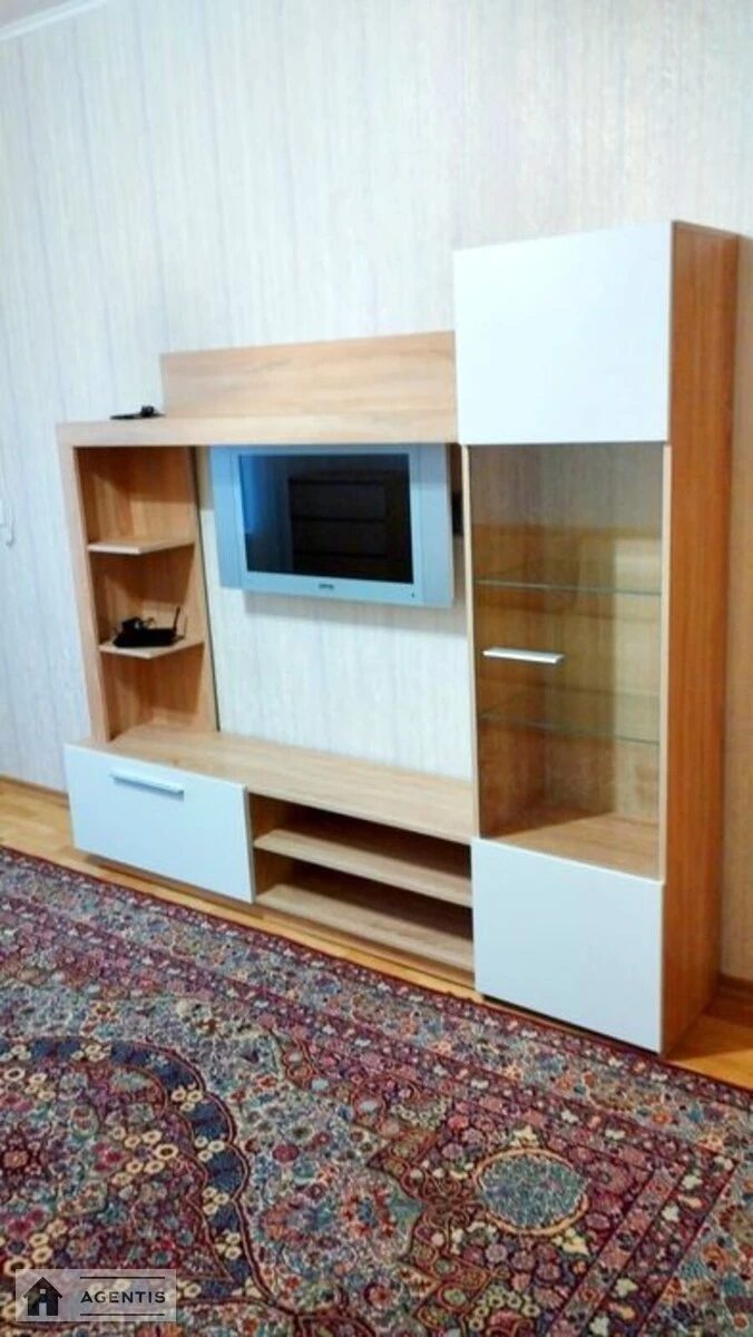 Сдам квартиру 1 комната, 43 m², 12 эт./22 этажа. 18, Петра Григоренка просп., Киев. 