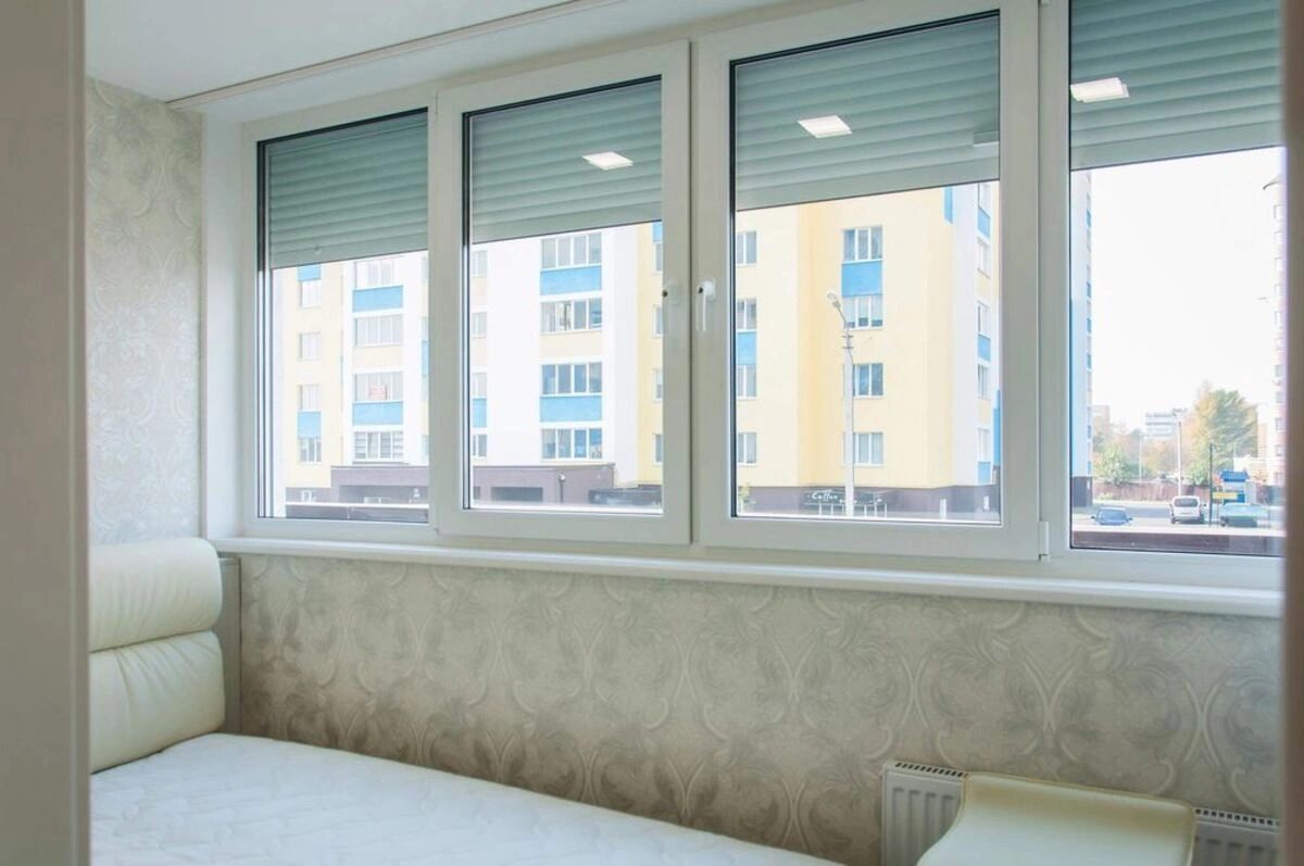 Apartments for sale 3 rooms, 60 m², 2nd fl./10 floors. 39, Boholyubova , Sofiyivska Borshchahivka. 