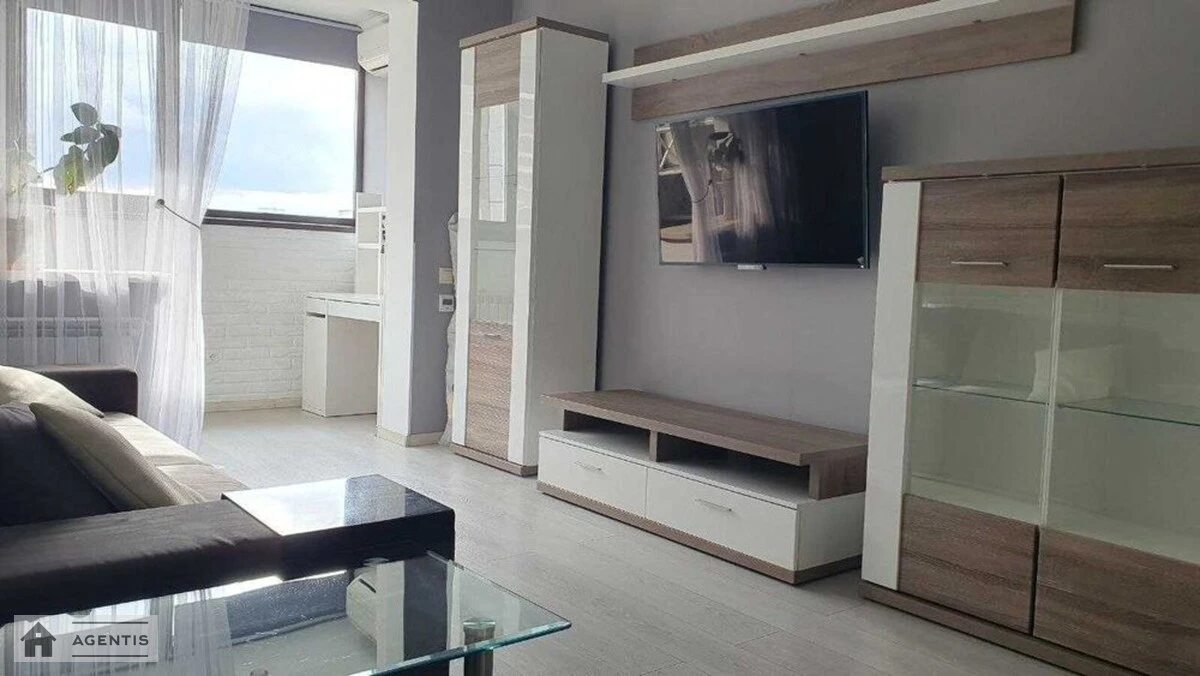 Сдам квартиру 2 комнаты, 52 m², 11 эт./16 этажей. 15, Степана Олійника вул., Киев. 