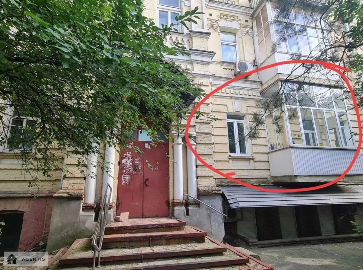 Сдам квартиру 1 комната, 35 m², 1 эт./4 этажа. 53, Олеся Гончара вул., Киев. 