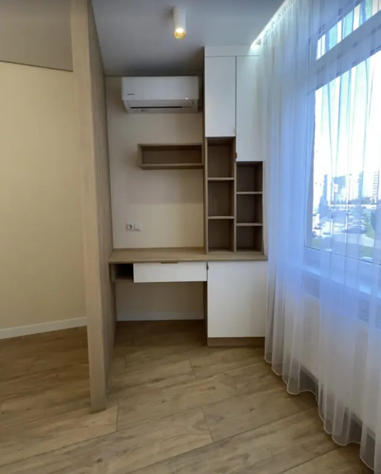 Apartments for sale 2 rooms, 56 m², 4th fl./11 floors. Бам, Ternopil. 