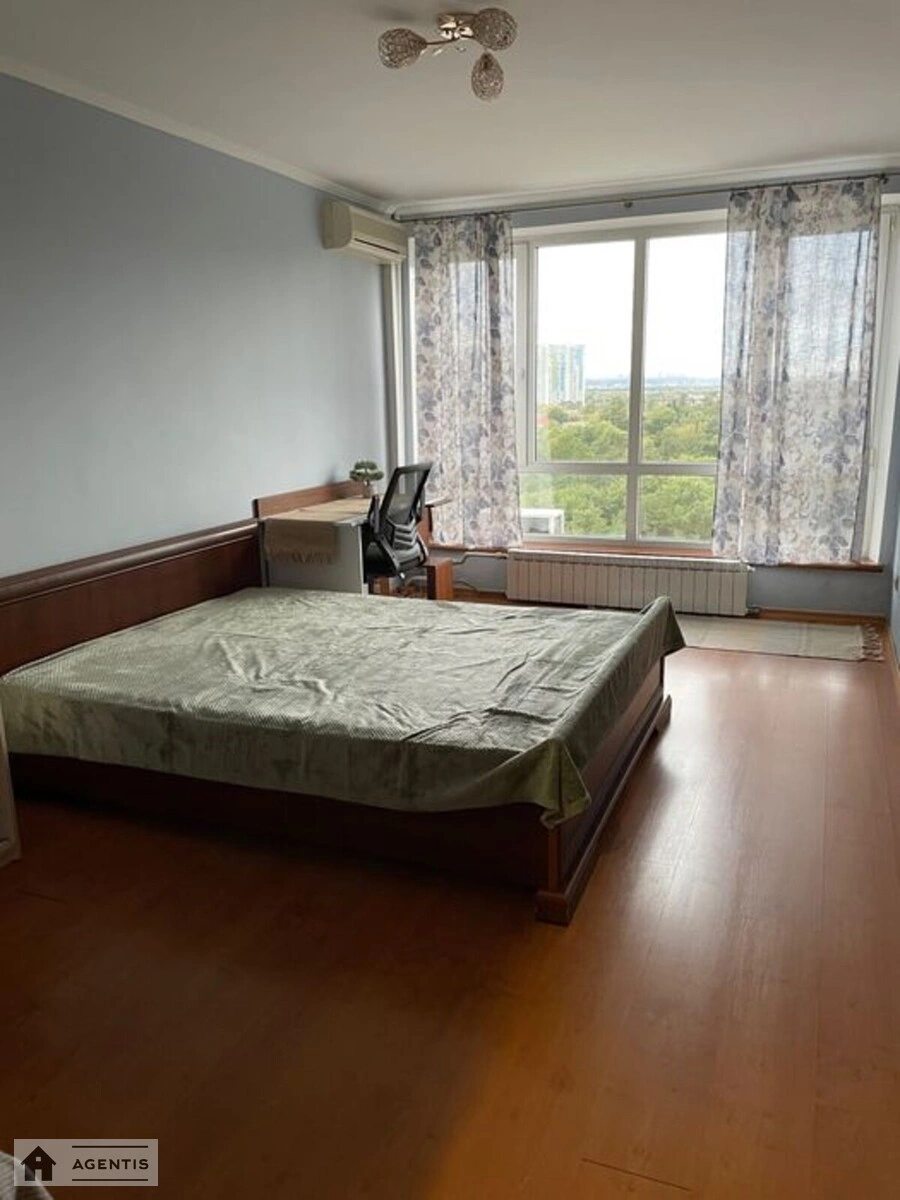 Apartment for rent 1 room, 34 m², 13th fl./16 floors. Knyazya Romana Mstyslavycha
, Kyiv. 