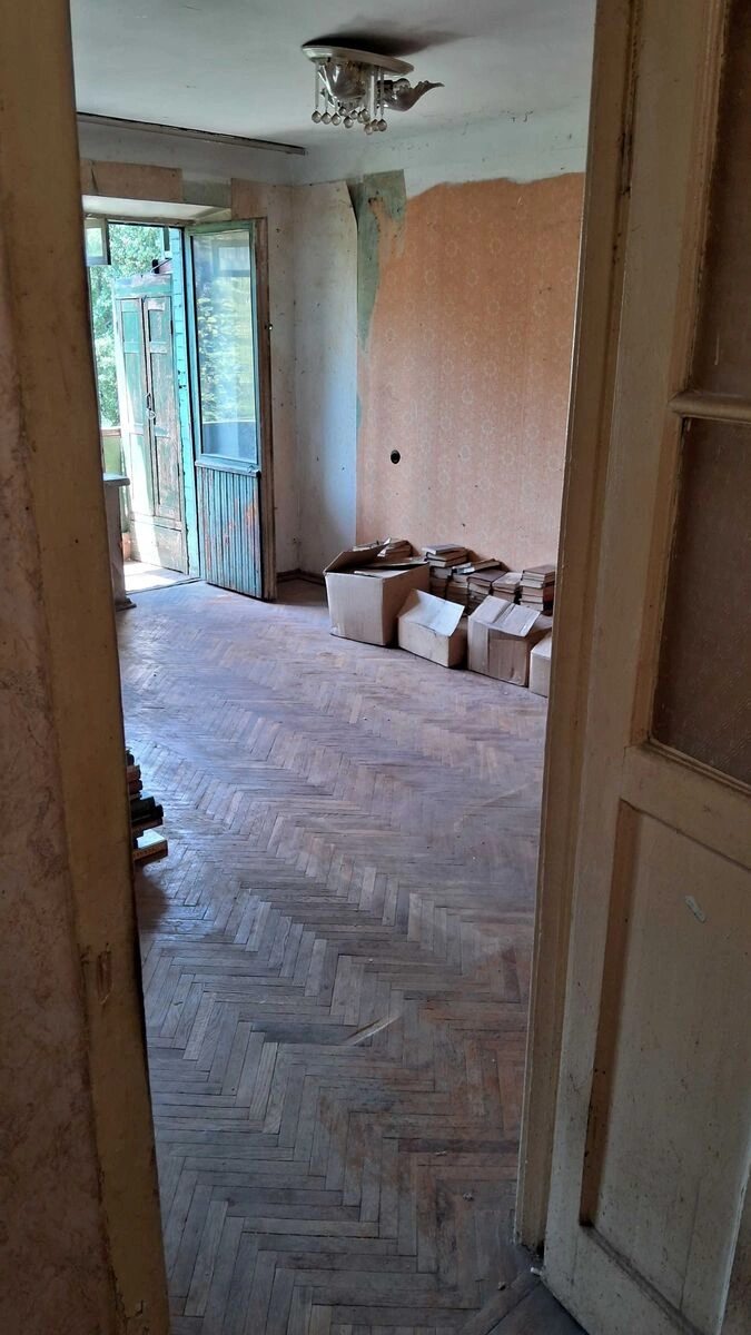 Apartments for sale 1 room, 28 m², 4th fl./5 floors. 35, Demiyivska 35, Kyiv. 