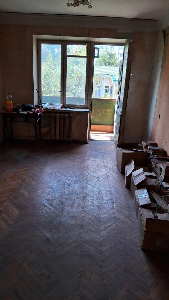 Продаж квартири 1 кімната, 28 m², 4 пов./5 поверхів. 35, Деміївська 35, Київ. 