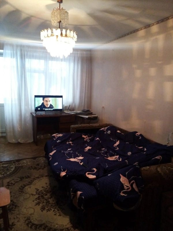 Apartments for sale. 2 rooms, 46 m², 3rd floor/5 floors. 310, Ul.Kyevskaya, Brovary. 