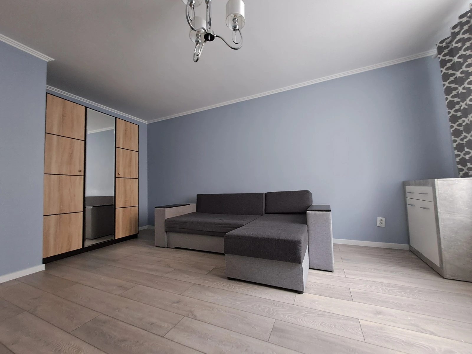 Apartment for rent 1 room, 42 m², 3rd fl./10 floors. 4, Troleybusna vul., Ternopil. 