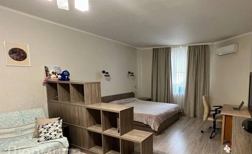 Сдам квартиру 2 комнаты, 65 m², 5 эт./23 этажа. 1, Йорданська вул. (Лайоша Гавро), Киев. 