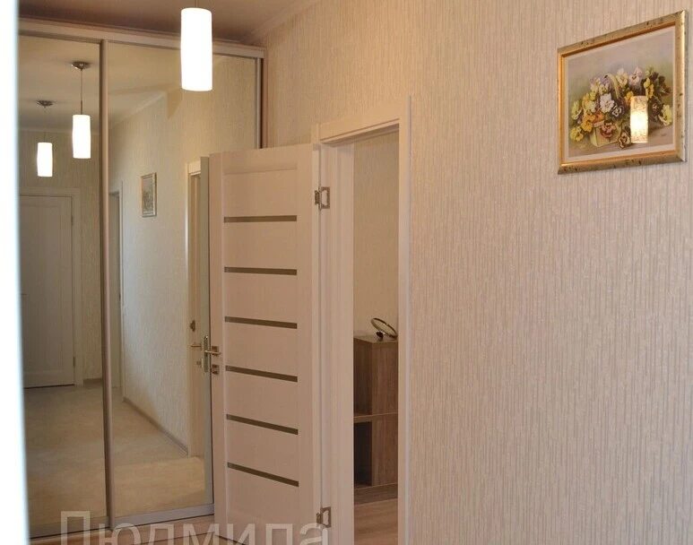 Сдам квартиру 2 комнаты, 65 m², 5 эт./23 этажа. 1, Йорданська вул. (Лайоша Гавро), Киев. 