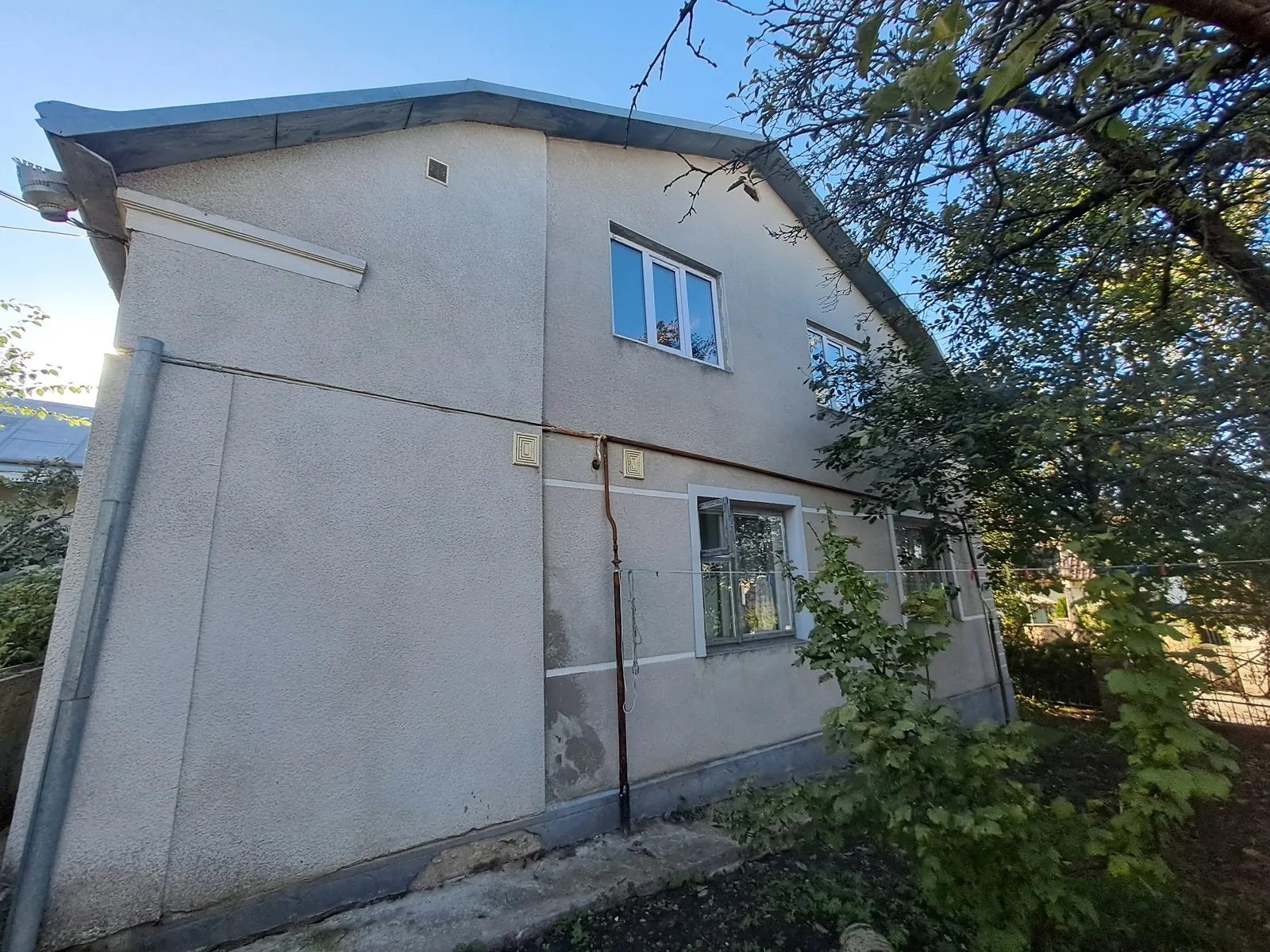 House for sale 1711 m², 2 floors. 10, Kvitky Tsisyk. vul., Ternopil. 