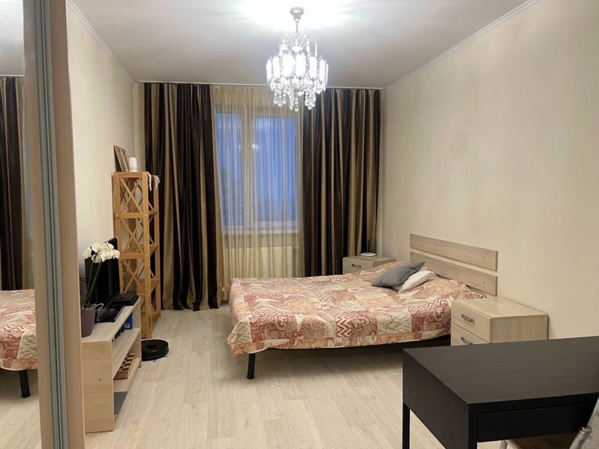 Продаж квартири 1 кімната, 40 m², 11 пов./16 поверхів. 11, Олевська 11, Київ. 