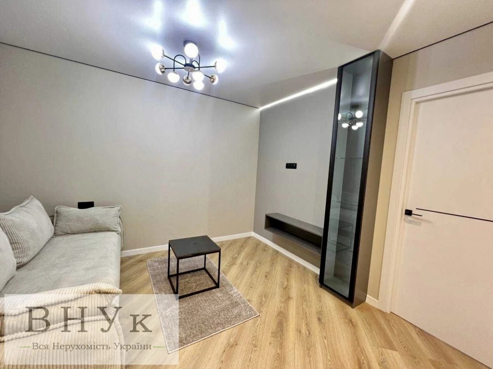 Apartments for sale 1 room, 45 m², 9th fl./10 floors. Halytska vul., Ternopil. 