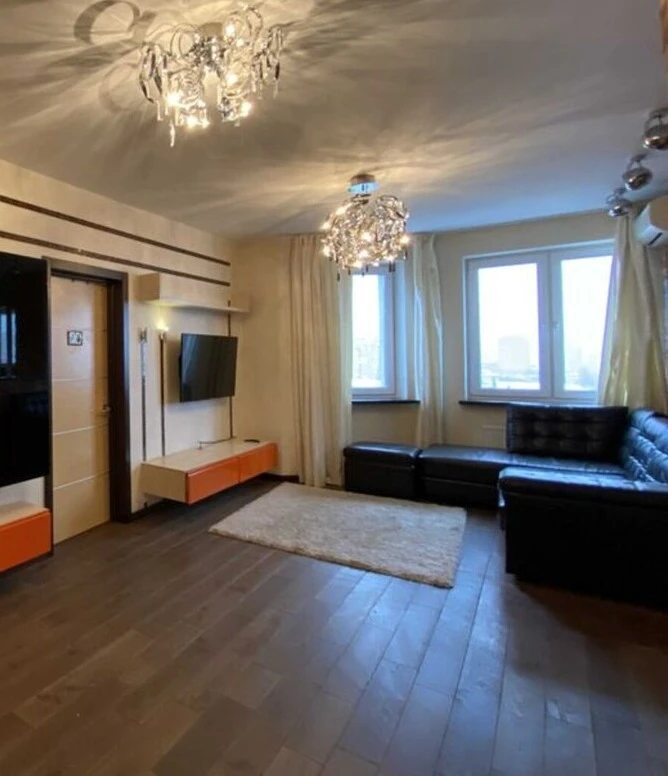 Apartment for rent 3 rooms, 98 m², 11th fl./24 floors. Lyubomyra Huzara prosp. Kosmonavta Komarova, Kyiv. 