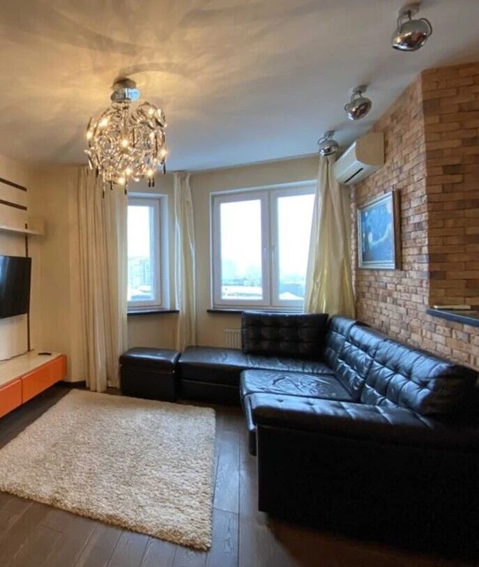 Apartment for rent 3 rooms, 98 m², 11th fl./24 floors. Lyubomyra Huzara prosp. Kosmonavta Komarova, Kyiv. 