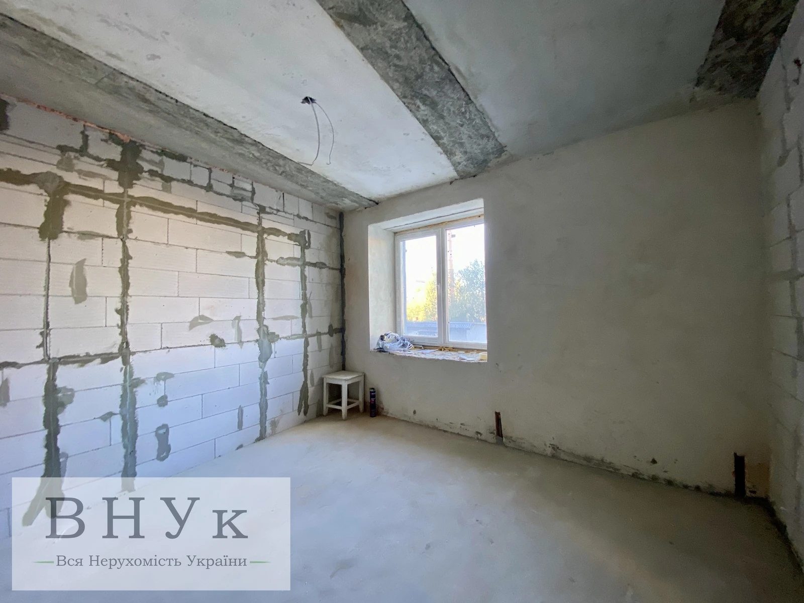 Продаж квартири 3 кімнати, 92 m², 1 пов./11 поверхів. 3, Будного С. , Тернопіль. 