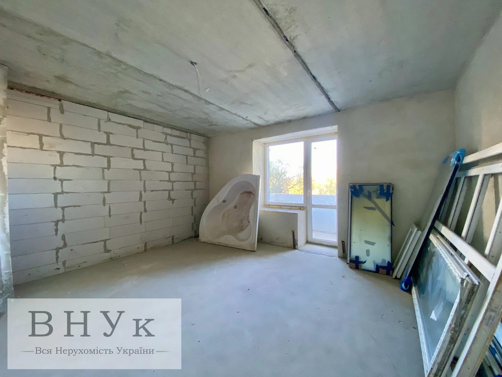 Продаж квартири 3 кімнати, 92 m², 1 пов./11 поверхів. 3, Будного С. , Тернопіль. 