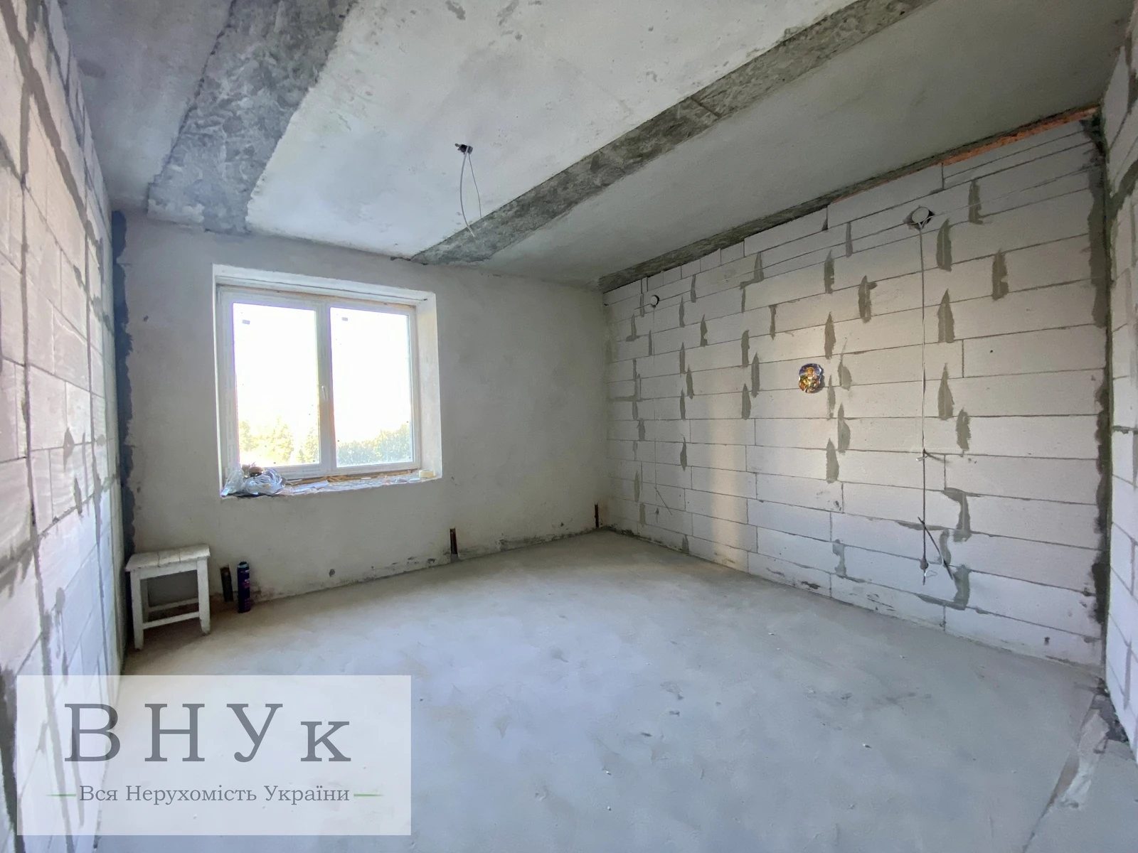 Продаж квартири 3 кімнати, 92 m², 1 пов./11 поверхів. 3, Будного С. , Тернопіль. 