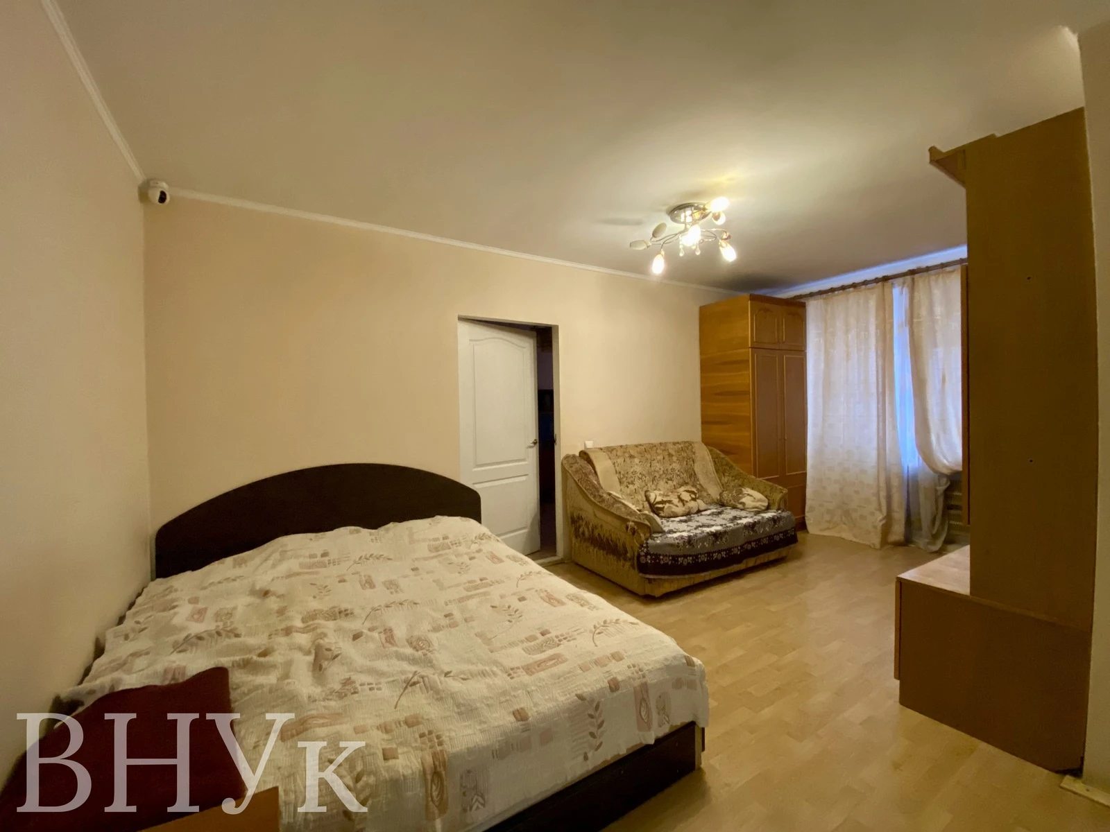 Apartments for sale 2 rooms, 431 m², 2nd fl./4 floors. Bryuknera Akademika vul., Ternopil. 