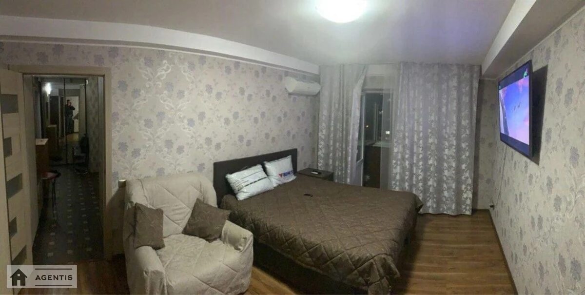 Здам квартиру 1 кімната, 34 m², 7 пов./9 поверхів. 8, Тростянецька 8, Київ. 