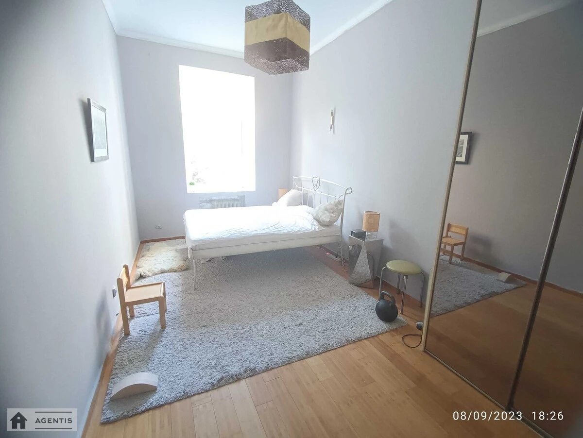 Apartment for rent 2 rooms, 66 m², 3rd fl./4 floors. Saksaganskogo, Kyiv. 