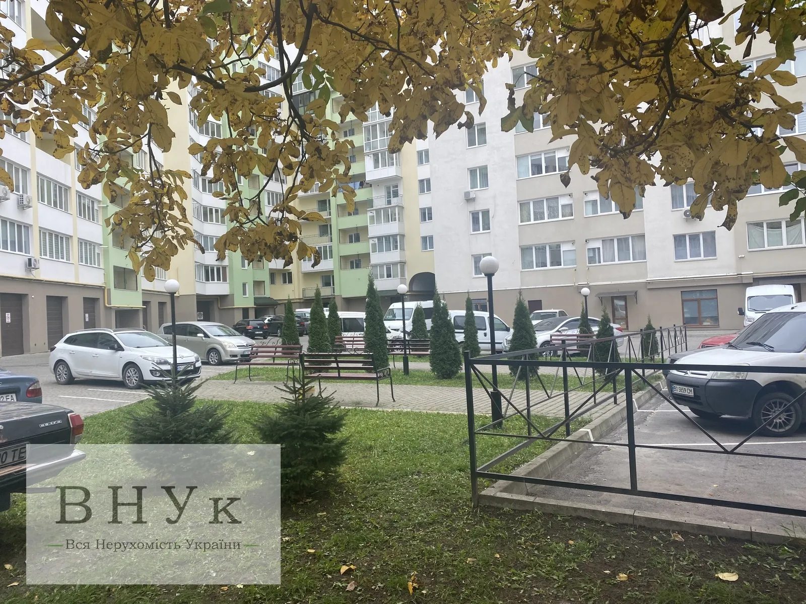 Apartments for sale 2 rooms, 72 m², 6th fl./10 floors. 38, Ryepina , Ternopil. 