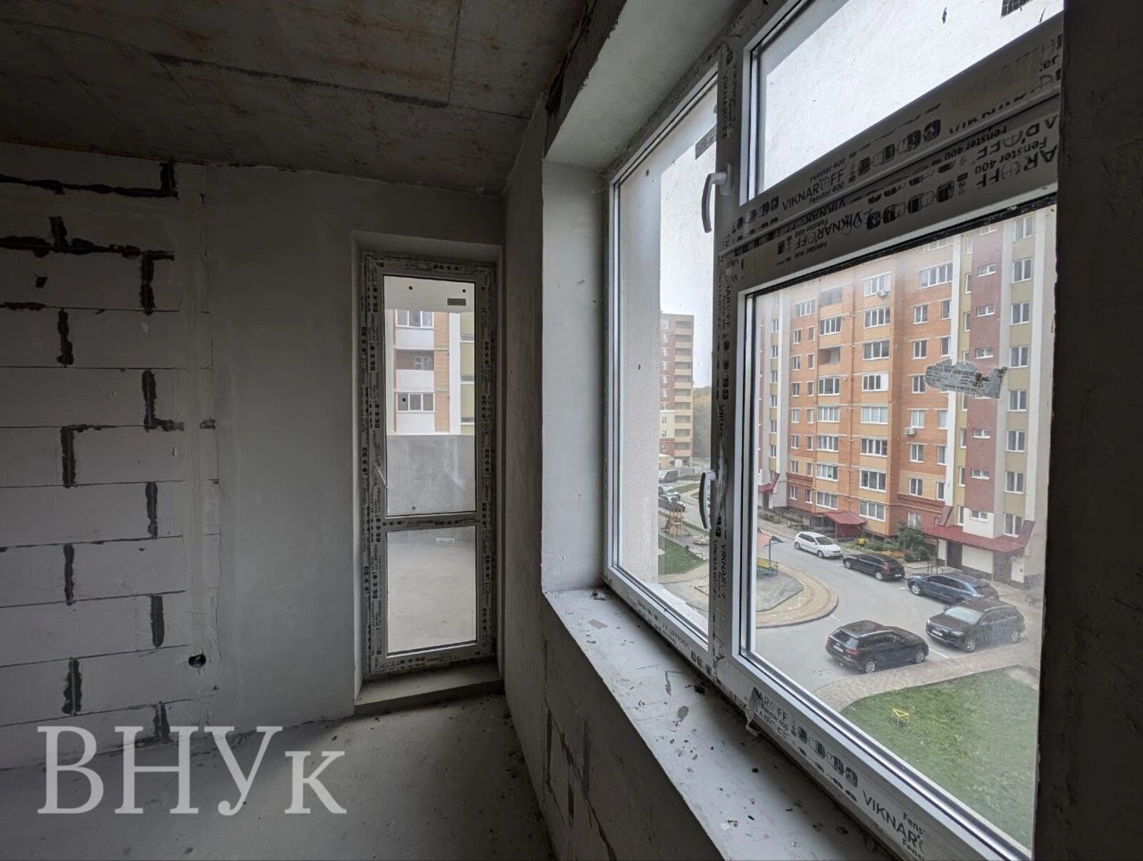 Apartments for sale 1 room, 42 m², 4th fl./10 floors. Troleybusna vul., Ternopil. 