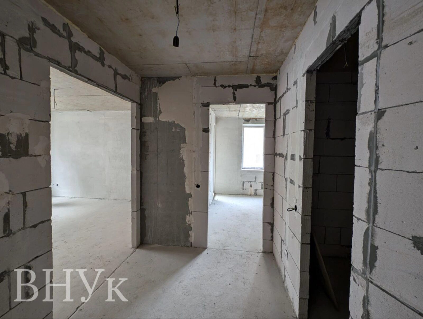 Продаж квартири 1 кімната, 42 m², 4 пов./10 поверхів. Тролейбусна вул., Тернопіль. 