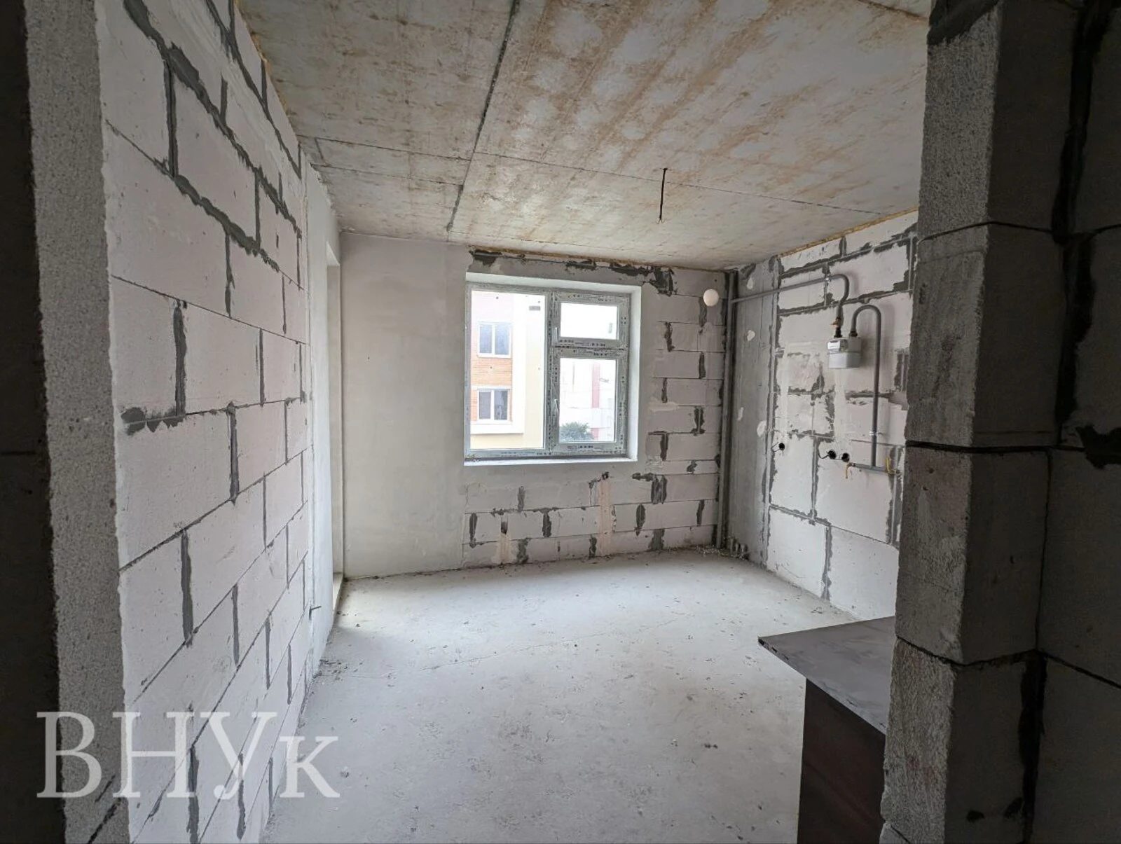 Apartments for sale 1 room, 42 m², 4th fl./10 floors. Troleybusna vul., Ternopil. 