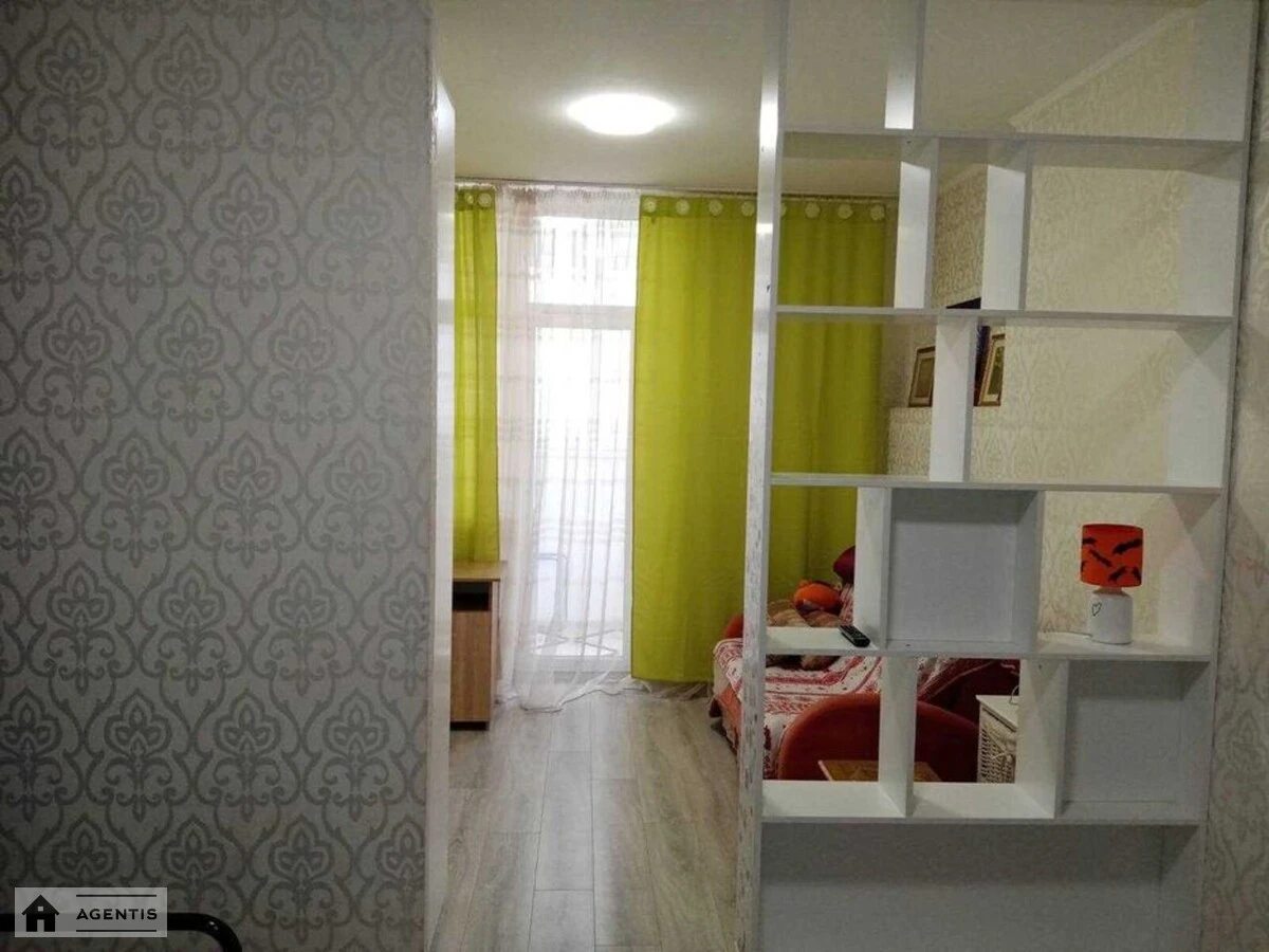 Apartment for rent 1 room, 51 m², 10th fl./25 floors. 3, Oleny Pchilky vul., Kyiv. 