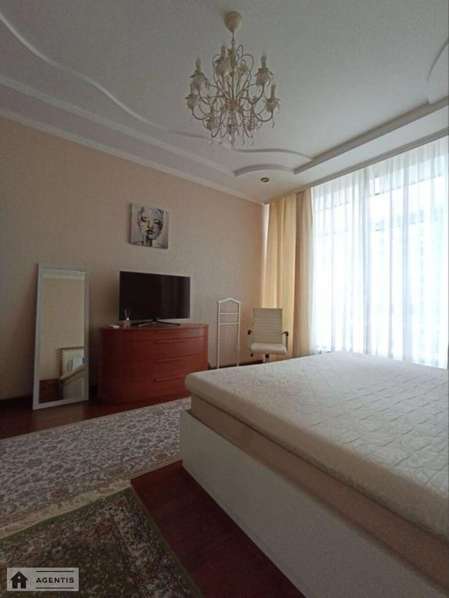 Apartment for rent 2 rooms, 85 m², 4th fl./19 floors. Andriya Verkhohlyada vul. Mykhayla Drahomirova, Kyiv. 