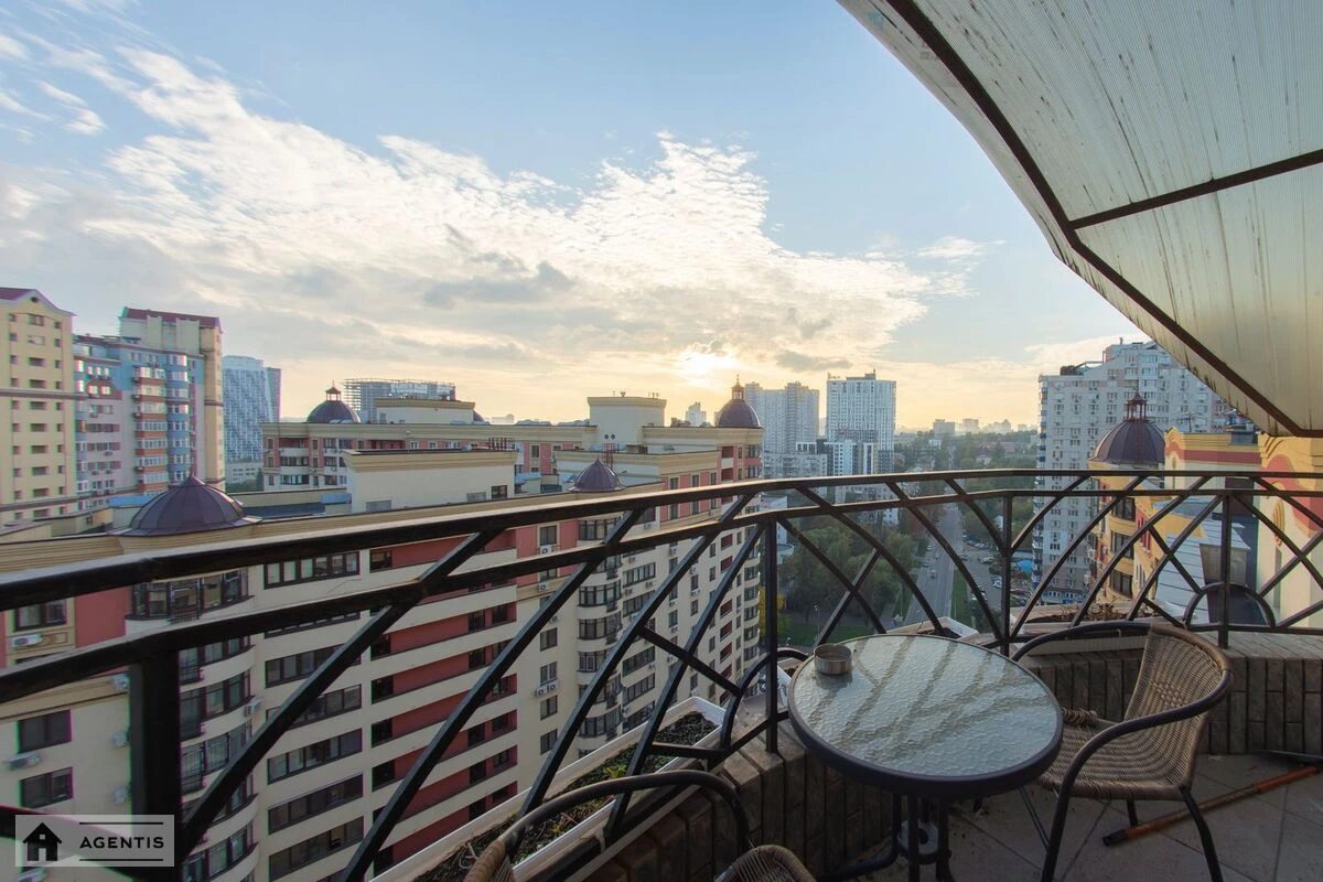 Apartment for rent 4 rooms, 135 m², 15th fl./15 floors. 50, Zolotoustivska 50, Kyiv. 