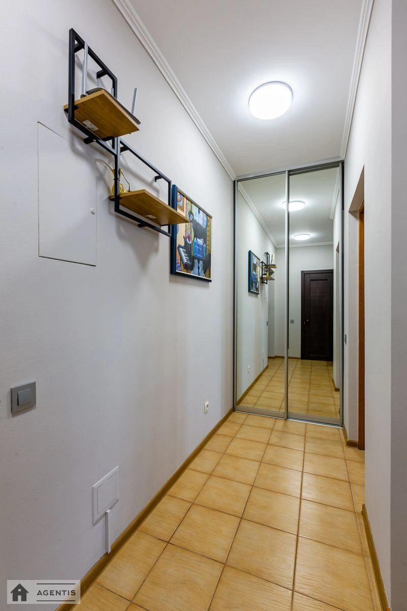 Сдам квартиру 1 комната, 50 m², 22 эт./25 этажей. 22, Петра Григоренка просп., Киев. 