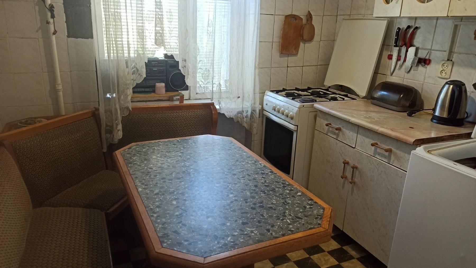 Продажа квартиры 2 комнаты, 45 m², 5 эт./5 этажей. 72, Щербаківського, Киев. 