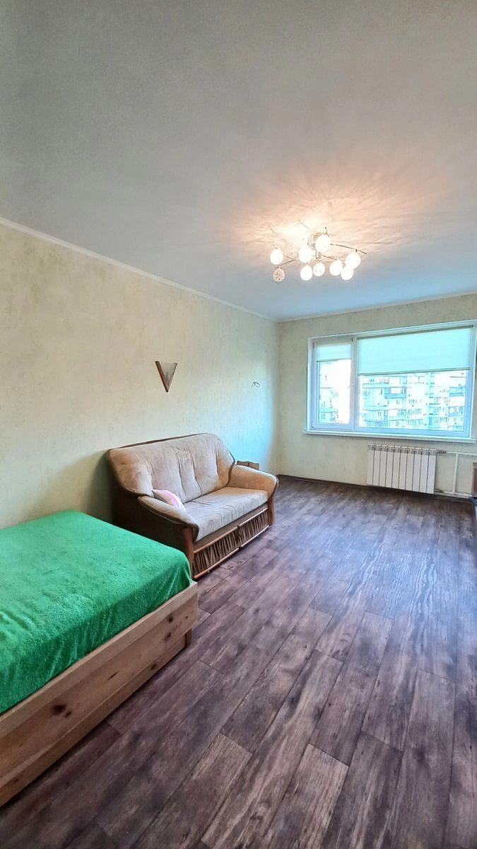 Здам квартиру 3 кімнати, 60 m², 6 пов./9 поверхів. 4, Левка Лукяненка вул. (Маршала Тимошенка), Київ. 