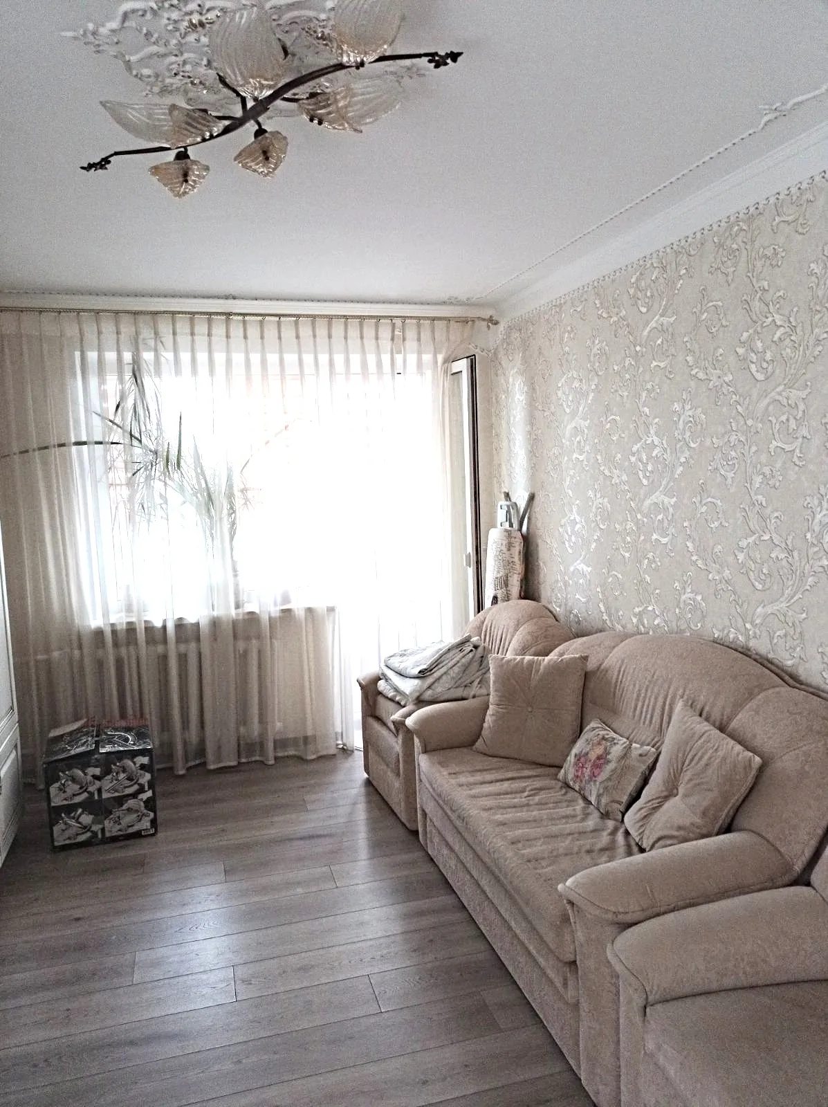 Apartments for sale 2 rooms, 545 m², 7th fl./9 floors. Nebesnoy Sotny prospekt Marshala Zhukova, Odesa. 