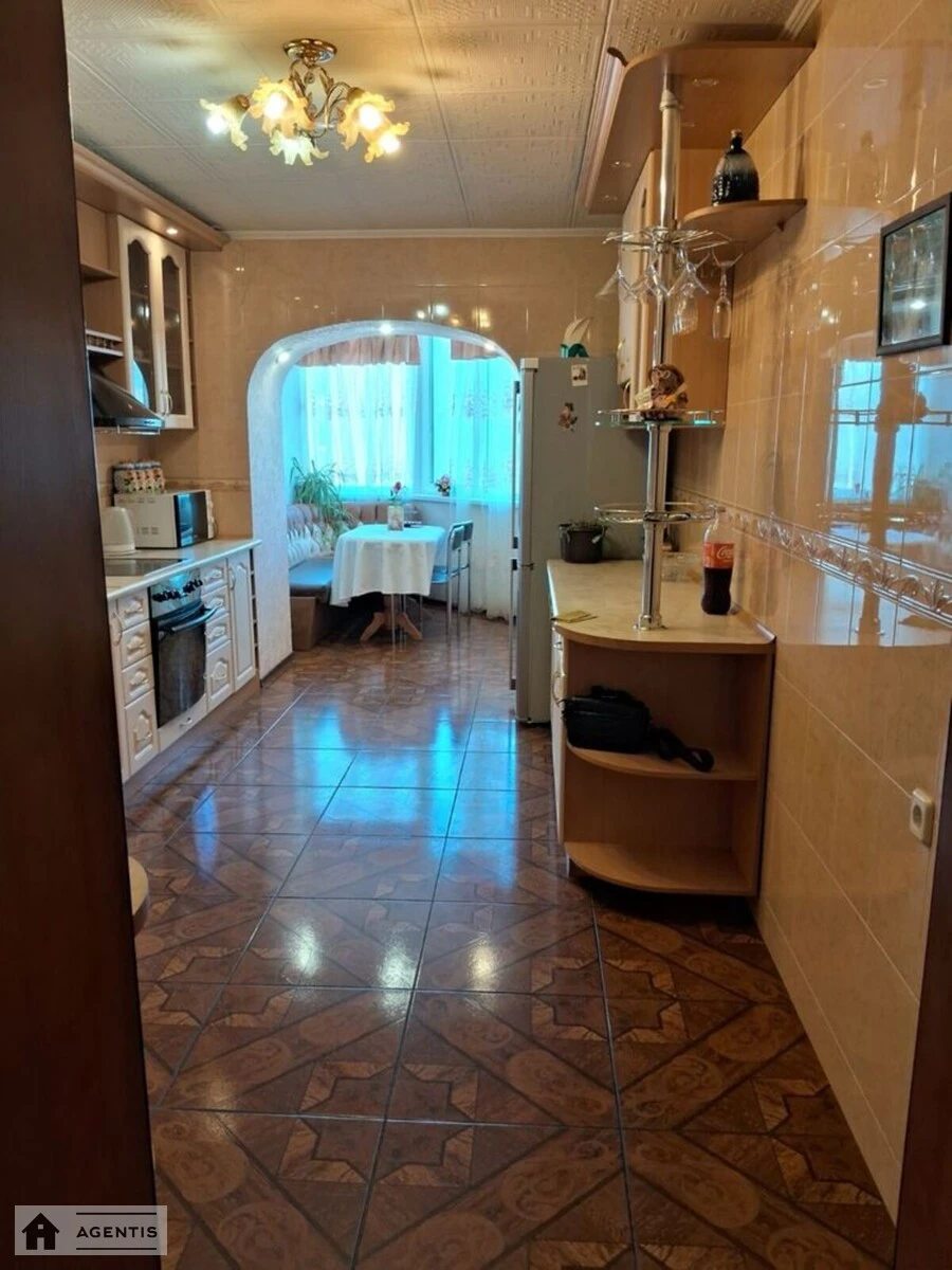 Apartment for rent 3 rooms, 100 m², 14th fl./14 floors. 12, Urlivska 12, Kyiv. 