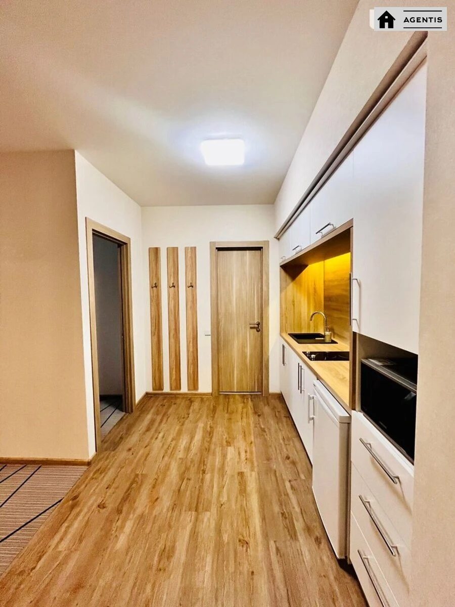 Здам квартиру 2 кімнати, 35 m², 2 пов./4 поверхи. 71, Костянтинівська 71, Київ. 