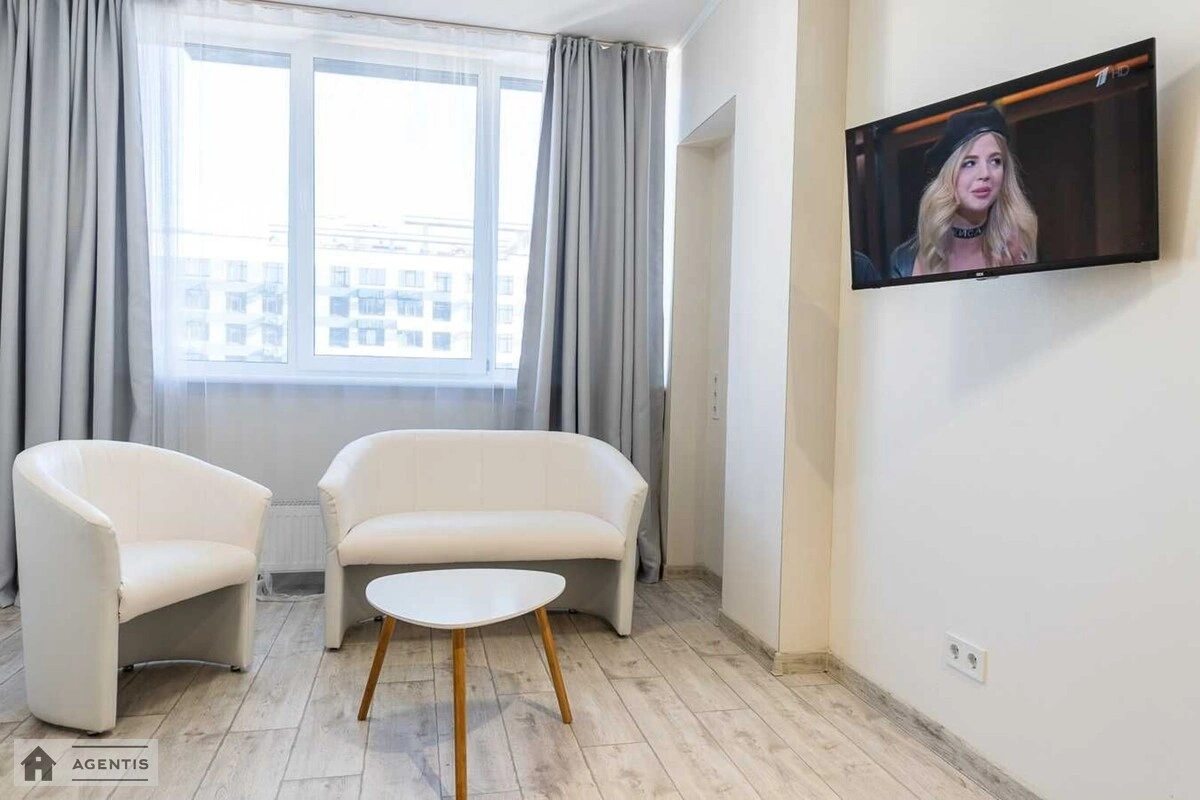 Apartment for rent 2 rooms, 80 m², 22nd fl./25 floors. 6, Yevhena Sverstyuka vul. Maryny Raskovoyi, Kyiv. 