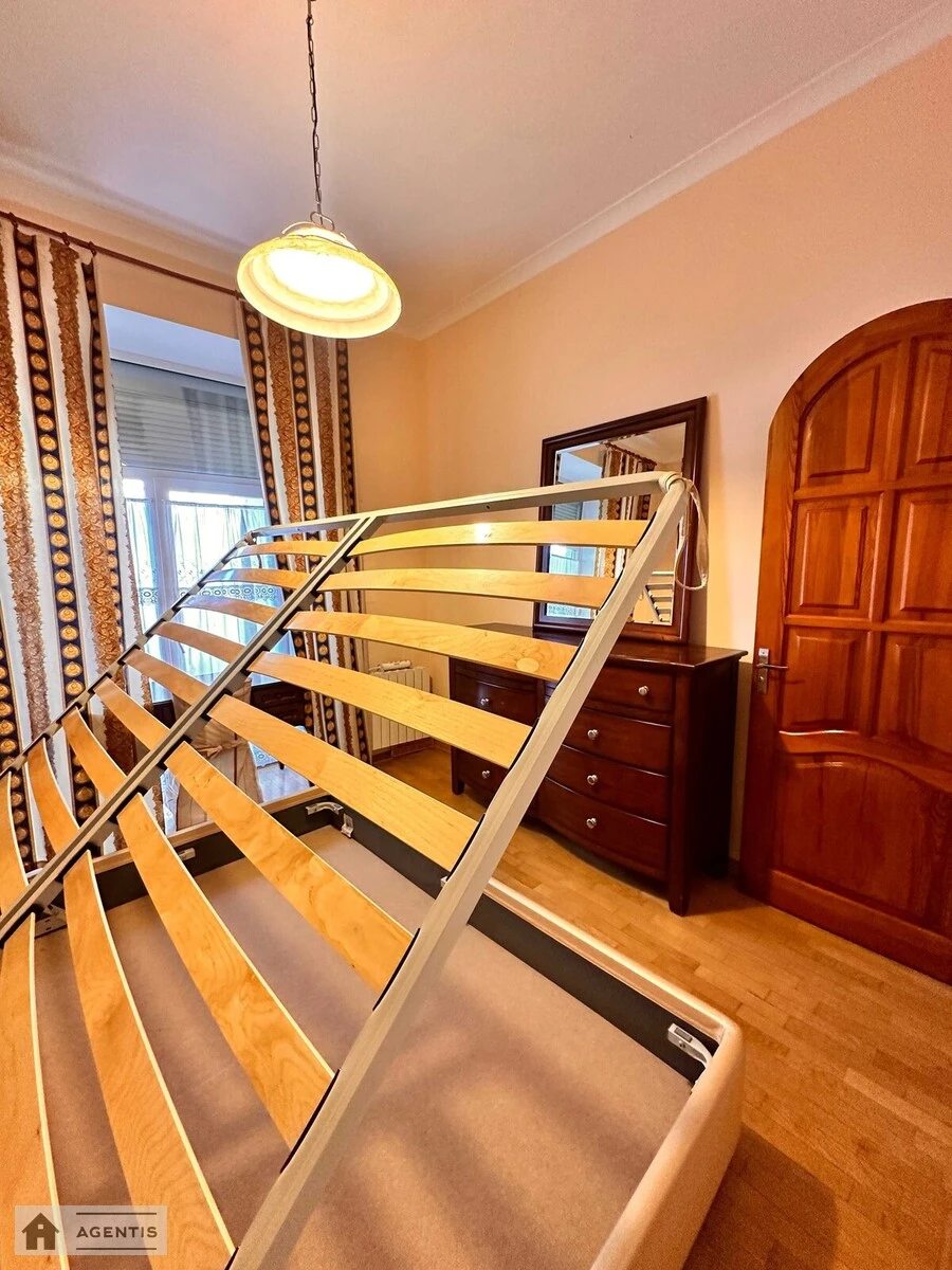 Apartment for rent 4 rooms, 150 m², 5th fl./6 floors. 58, Saksaganskogo 58, Kyiv. 