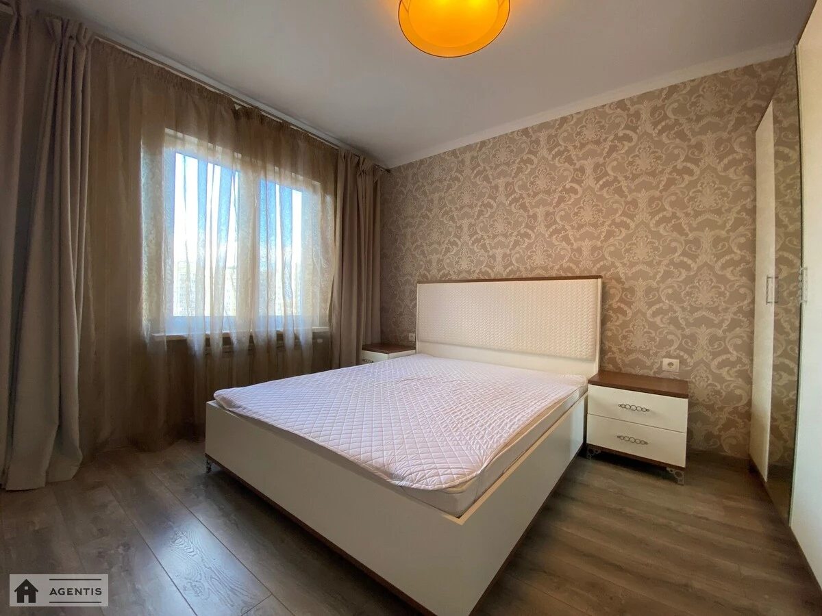 Apartment for rent 3 rooms, 99 m², 11th fl./16 floors. 9, Mykhayla Maksymovycha vul. Onufriya Trutenka, Kyiv. 