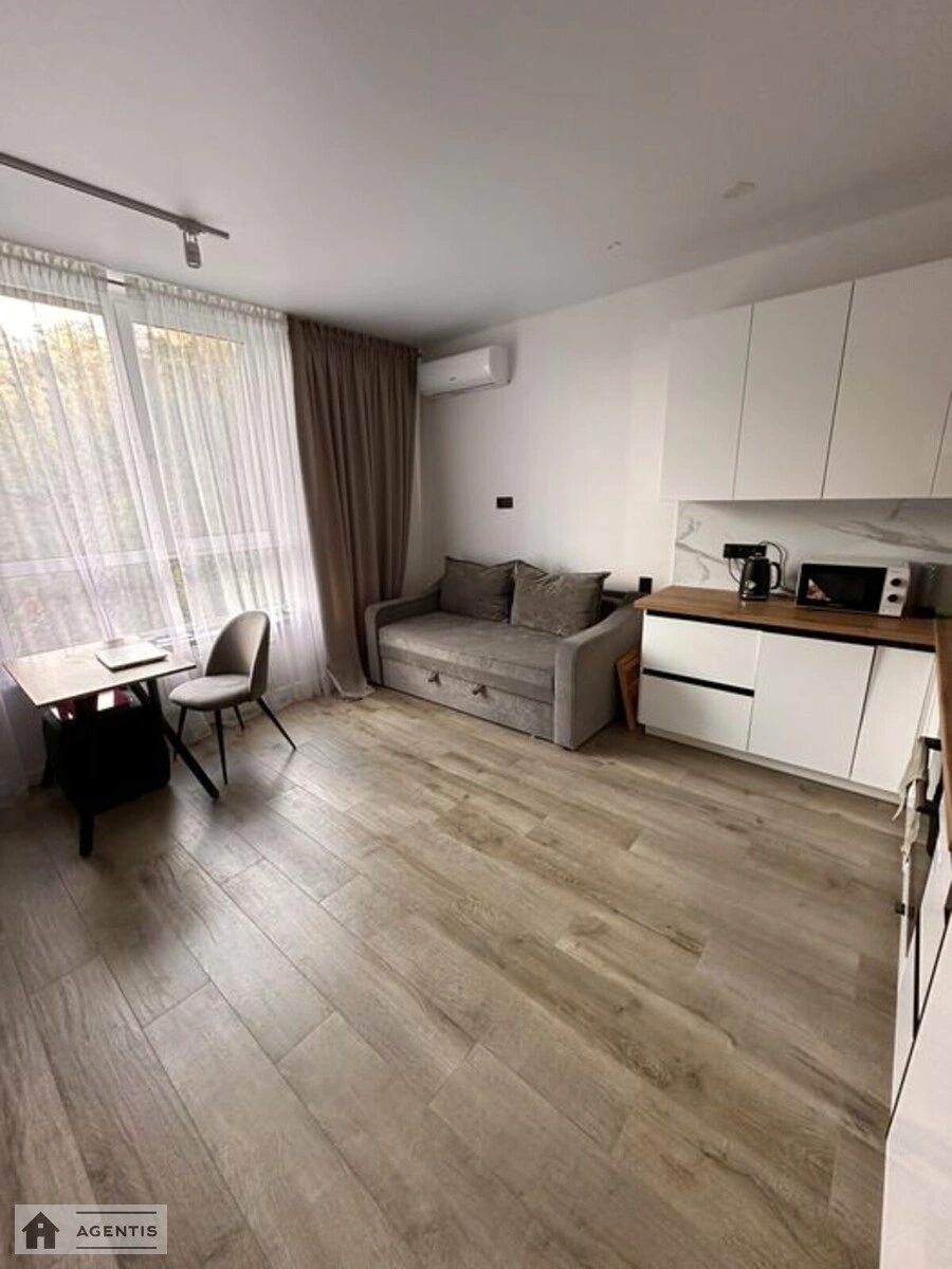 Сдам квартиру 1 комната, 54 m², 8 эт./24 этажа. 73, Глубочицкая 73, Киев. 